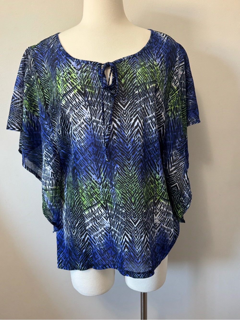 Women’s Blue Green Patterned Flutter Sleeve Top